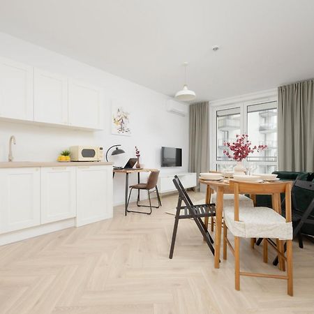 Modern Apartment With Balcony Near Aleje Jerozolimskie By Noclegi Renters Warszawa Eksteriør bilde